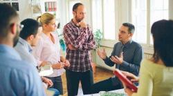 Ramalan Zodiak Hari Ini: Taurus Keras Kepala, Aquarius Ingin Dipahami, Aries Tegas