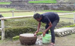 BPCB Jateng Temukan Batu Bermotif Padma di Kawasan Situs Liyangan Lereng Gunung Sumbing