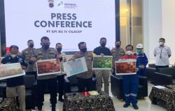 Kapolda Jateng: Sambaran Petir Diduga Sebabkan Kebakaran Tangki Minyak di Cilacap