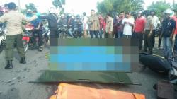 Pengendara Motor di Padang Tewas Terlindas Mobil