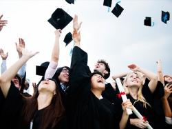 Fresh Graduate Wajib Baca, Ini 3 Kebiasaan yang Bikin Kantong Jebol, MotionBanking Tawarkan Extra Income 