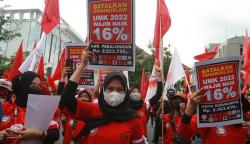Buruh Jawa Tengah Unjuk Rasa, Tuntut Upah Naik 16 Persen