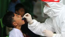 Syarat PTM 75 Persen, Ratusan Siswa-Guru Cilincing Jalani Swab PCR