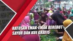 Ratusan Emak-Emak Berebut Sayur dan Kue Gratis dari Takmir Masjid di Jember