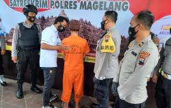 Sadis, Dukun Pengganda Uang Bunuh 2 Warga Magelang dengan Racun Sianida 