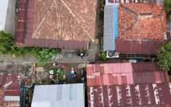 Optimalisasi Go Green, KPI Plaku Pasang Solar Cell di Perkantoran dan Permukiman Warga