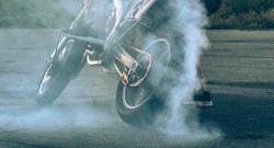 Motor Ngebul Keluarkan Asap Putih atau Hitam, Kenali Penyebab dan Cara Mengatasinya