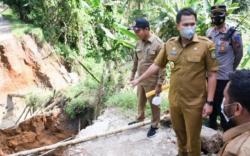 Jembatan di Dolok Merawan Serdang Bedagai Rusak Diterjang Banjir
