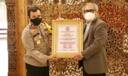 Ungkap Berbagai Kasus, Kapolda Jateng Dapat Penghargaan dari Komnas Perlindungan Anak  