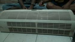 Modal Kunci Inggris, 2 Pria Gondol AC di SMA Bandarlampung