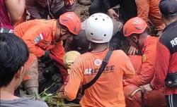 Bocah Tertimbun Longsor saat Rafting di Bali Ditemukan Masih Pakai Life Jacket