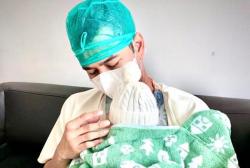 Nagita Slavina Melahirkan Bayi Laki-laki, Raffi Ahmad Ungkap Inisial Namanya