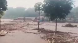 Selain Sukawening, Banjir Bandang juga Terjang Kecamatan Karang Tengah Garut<