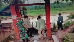 Jembatan Gantung Sungai Cibuni Cianjur Ambruk, Akses Warga 2 Kecamatan Terputus <