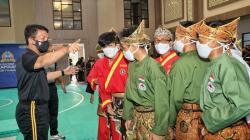 304 Pendekar Ikuti Turnamen Pencak Silat Remaja Piala Kapolda Jatim <