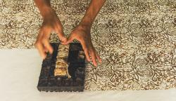 Melihat Pembuatan Batik Khas Kota Depok