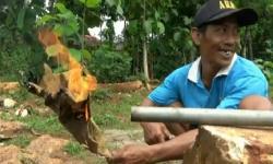 Tuban Gempar, Semburan Gas Mirip Elpiji Keluar saat Warga Bikin Sumur Bor 