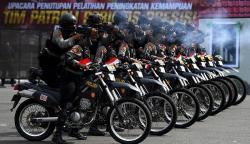Aksi Tim Patroli Perintis Presisi Polda Metro Jaya Menembak dari Atas Motor