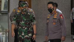 Momen KSAD Jenderal Dudung dan Kapolri Jenderal Sigit Bertemu di Mabes Polri