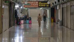 Penampakan Pusat Perbelanjaan Blok M Sepi, Pedagang Gulung Tikar