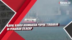 Video Kapal Kargo Bermuatan Pupuk Terbakar di Perairan Cilacap