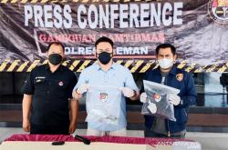 Polisi Tangkap 2 Pelaku Pembakaran Omah PSS, Tersangka Oknum Suporter