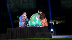 Ridwan Kamil Ajak Sri Sultan dan Istri Nostalgia Romansa saat Muda di Bandung<