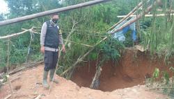 Galian Tanah Merah Longsor Timpa Penambang di Sukabumi, 2 Tewas Tertimbun