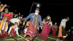 Kunjungi Desa Wae Rebo, Menparekraf Titipkan Etos Kerja 4 AS: Kerja Keras, Cerdas, Tuntas dan Ikhlas