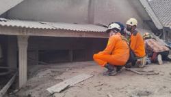 Basarnas Kerahkan Tim Cari Warga Hilang akibat Letusan Gunung Semeru