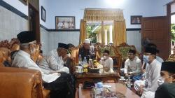 KH Anwar Mansyur: Kiai Harus Bareng-bareng Bersama Rais Aam