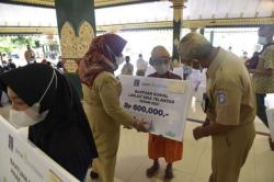  Lansia dan Anak Telantar di Sleman Terima Bantuan