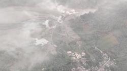 Pantauan Udara, Terlihat Kepulan Asap dari Material Awan Panas Guguran Gunung Semeru