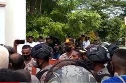 Detik-Detik Mencekam Kerusuhan di Kaimana, Warga Rusak hingga Nyaris Bakar Rumah Sakit