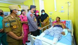 Kapolri Instruksikan Beri Perhatian Khusus Korban Erupsi Semeru Lansia hingga Anak <