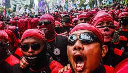 Protes JHT Cair Umur 56 Tahun, Buruh: Cairkan Uang Sendiri kok Harus Tunggu Tua<