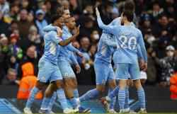 Manchester City Bungkam 10 Pemain Wolverhampton, Raul Jimenez Dikartu Merah karena Hal Konyol