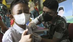 Pelajar Bekasi Berumur 6-11 Tahun Disuntik Vaksin Covid-19