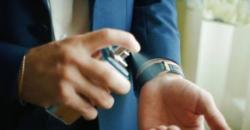 Bedakan Parfum untuk ke Pantai dan Kantor, Ini Tipsnya