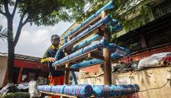 Sampah Plastik Jadi Alternatif Wadah Tanaman Hidroponik