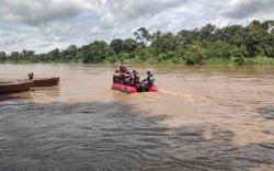 Muara Enim Gempar, Ayah dan Anak Balitanya Hilang di Sungai Lematang  <