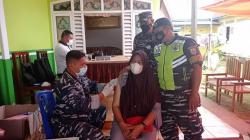 Tangkal Varian Omicron, TNI AL Gencar Laksanakan Vaksinasi Covid-19<