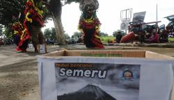 Aksi Penari Jaranan Kediri Kumpulkan Donasi untuk Korban Gunung Semeru