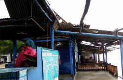 Badai Terjang Pantai Sepanjang Gunungkidul, Puluhan Atap Gazebo Rusak Parah