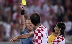 5 Insiden Paling Konyol Sepanjang Sejarah Sepak Bola, Nomor 3 Blunder Wasit Piala Dunia