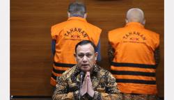 Tersangka Korupsi, Eks Wali Kota Banjar Herman Sutrisno Ditahan KPK<