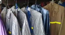 Cara Mencuci Jas Hujan, Hindari Pakai Sabun dan Dijemur di Terik Matahari 