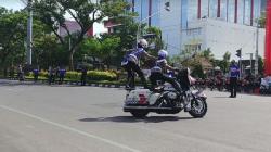 Wow, Pasukan Moge Polwan Polda Jateng Sajikan Atraksi Mendebarkan 