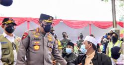 Tinjau Bandara Soetta H-1 Natal, Kapolri Minta Pengawasan Ketat Masa Karantina <