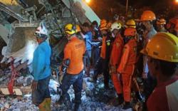 Jasad 2 Pekerja Tertimbun Masjid di Mamuju Ditemukan